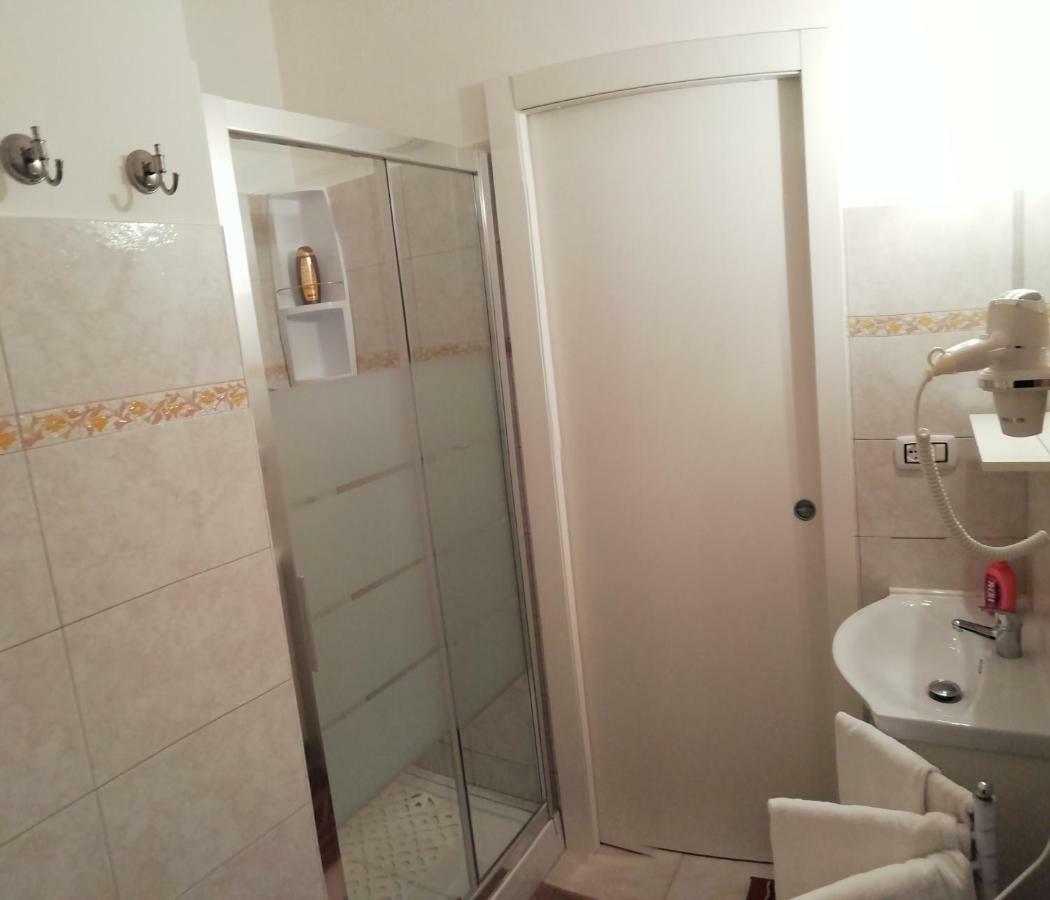Apartment Urbino 33 Rzym Zewnętrze zdjęcie