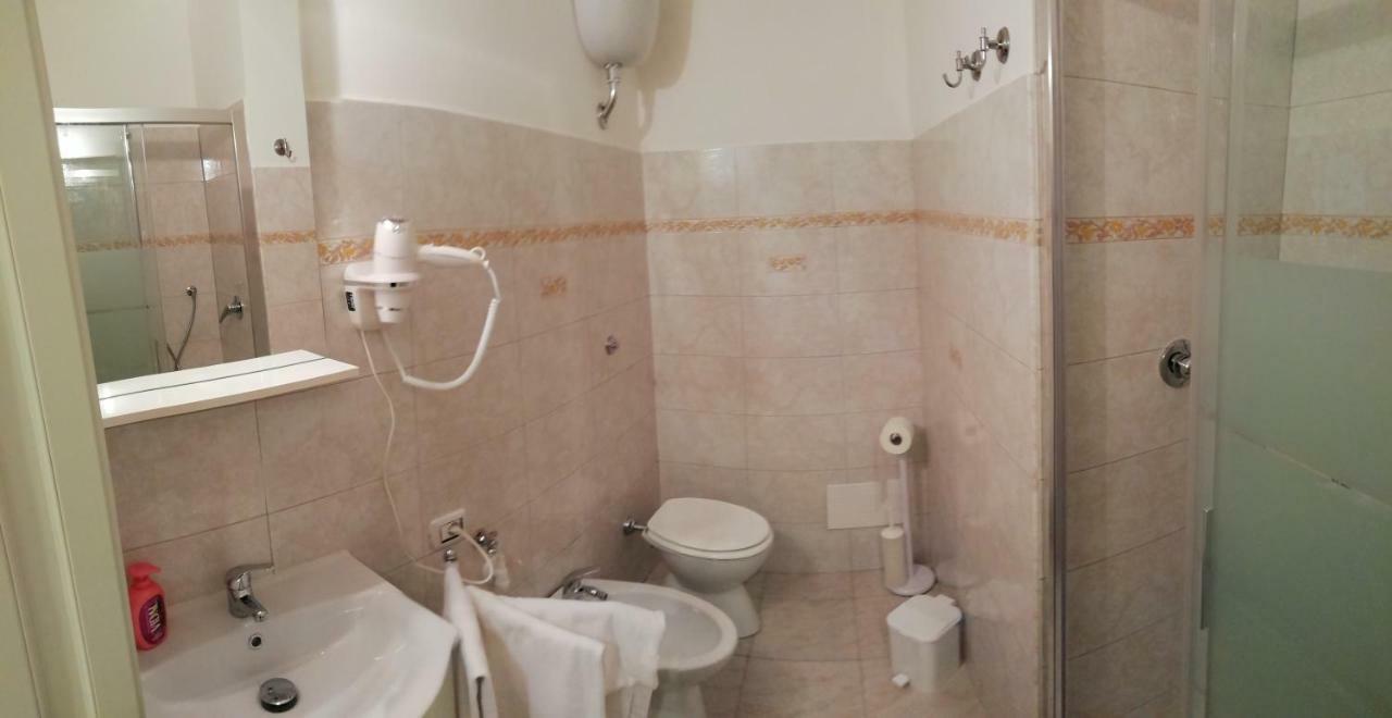 Apartment Urbino 33 Rzym Zewnętrze zdjęcie