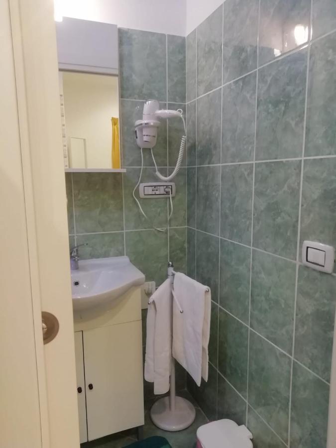 Apartment Urbino 33 Rzym Zewnętrze zdjęcie