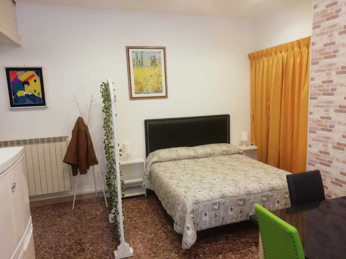 Apartment Urbino 33 Rzym Zewnętrze zdjęcie