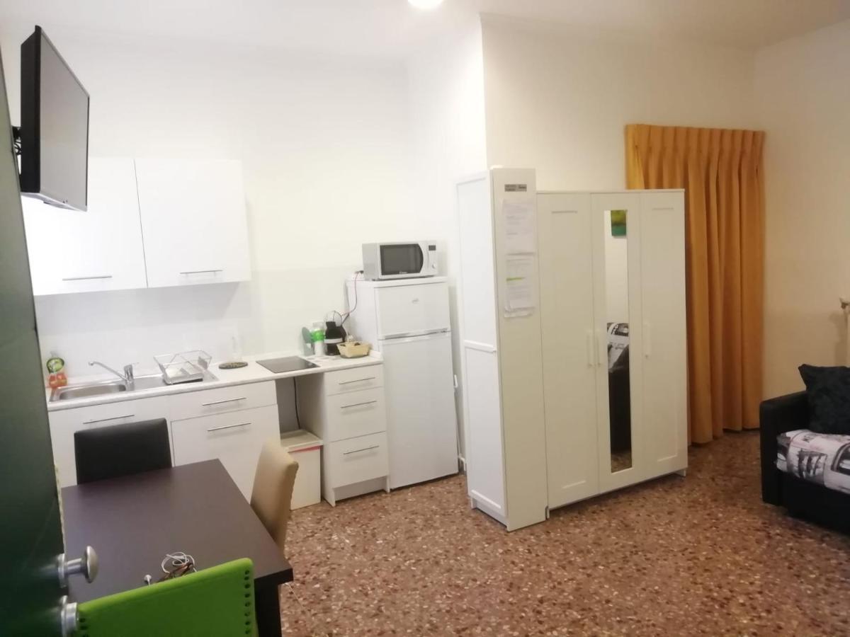 Apartment Urbino 33 Rzym Zewnętrze zdjęcie